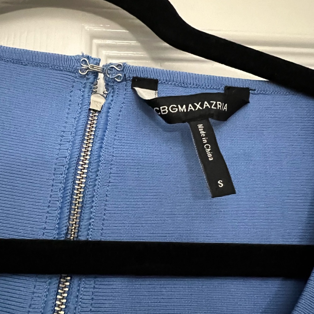 BCBG MaxAzria - Picture 2 of 3